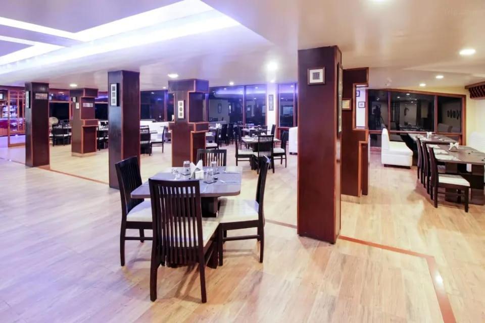Staynest Retreat And Spa Gangtok With Parking & Swimming Pool Zewnętrze zdjęcie